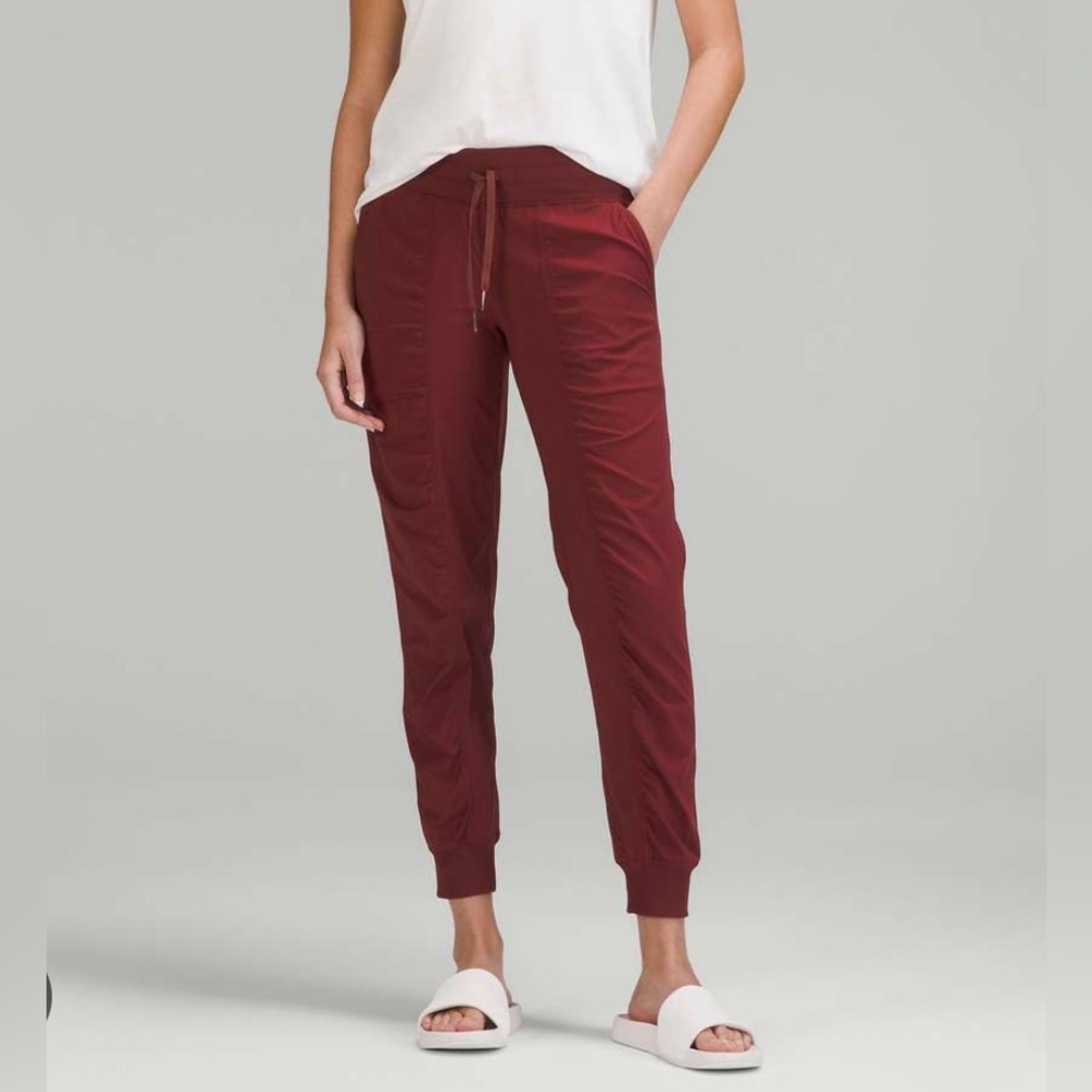 Lululemon Dance Studio Joggers - size 8